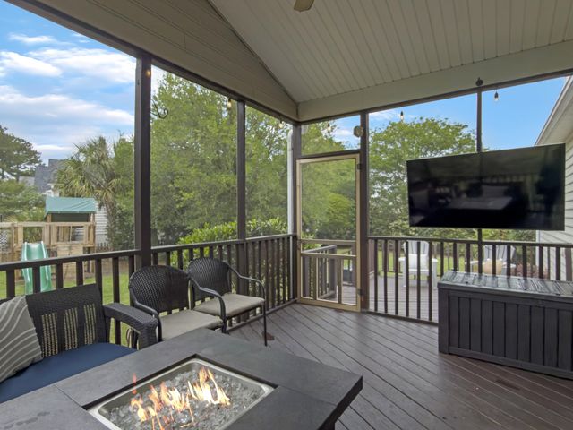 2799 Carolina Isle Drive, Mount Pleasant, SC 29466