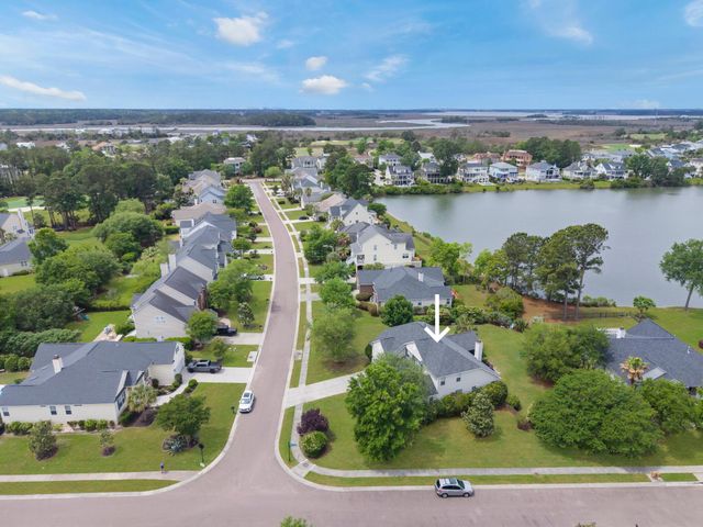 2799 Carolina Isle Drive, Mount Pleasant, SC 29466