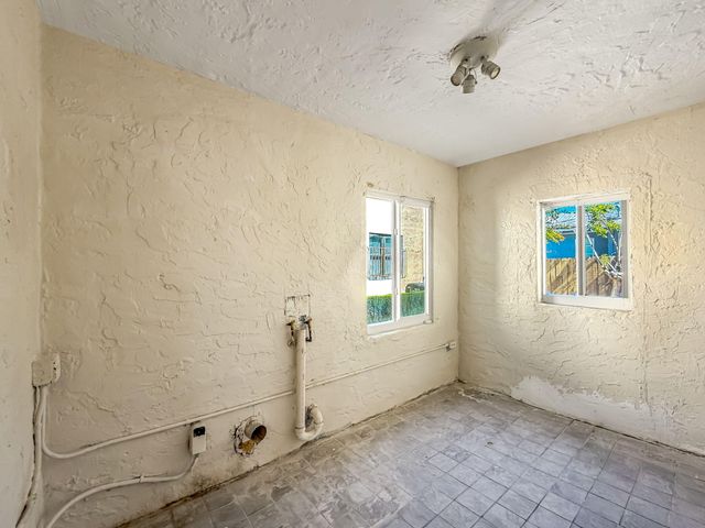 619 30th Street, West Palm Beach, FL 33407