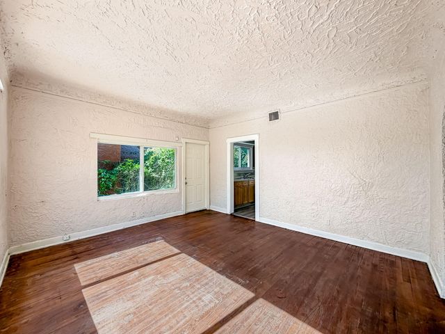 619 30th Street, West Palm Beach, FL 33407
