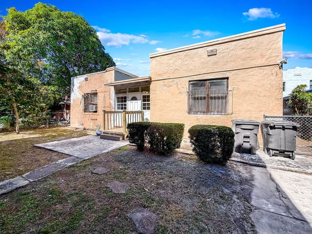 619 30th Street, West Palm Beach, FL 33407