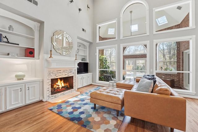 46 Eagle Terrace, The Woodlands, TX 77381