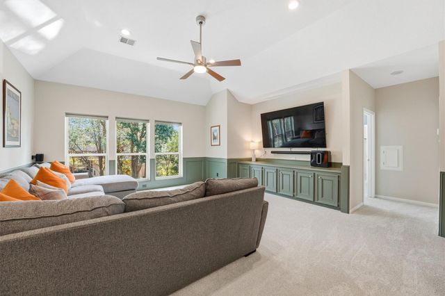 46 Eagle Terrace, The Woodlands, TX 77381