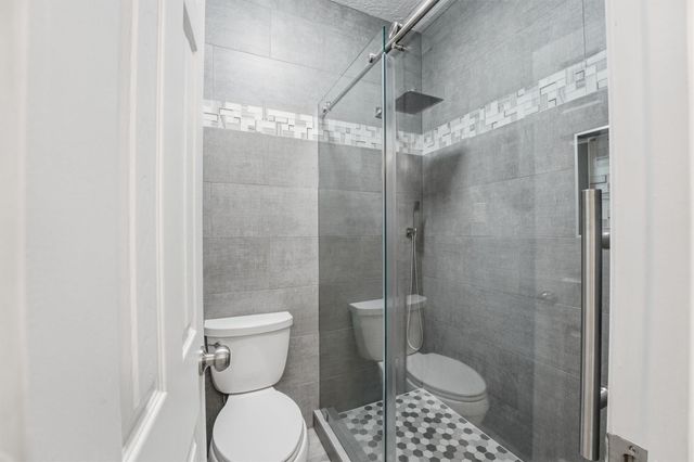 46 Eagle Terrace, The Woodlands, TX 77381