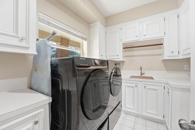 46 Eagle Terrace, The Woodlands, TX 77381