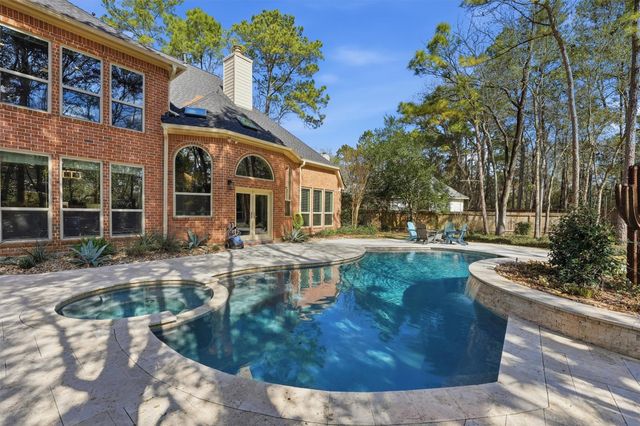 46 Eagle Terrace, The Woodlands, TX 77381