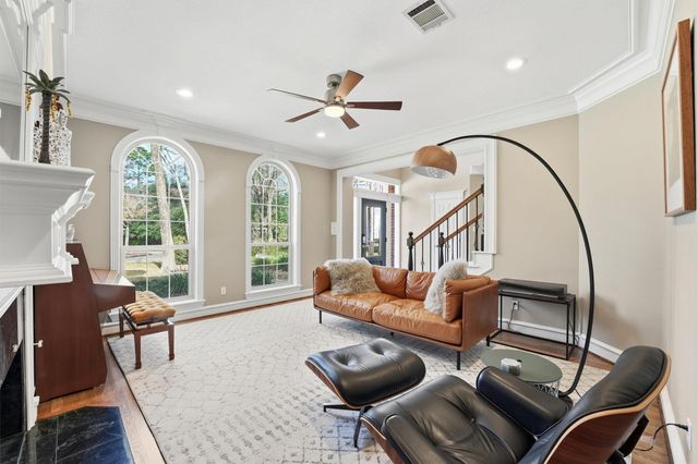 46 Eagle Terrace, The Woodlands, TX 77381