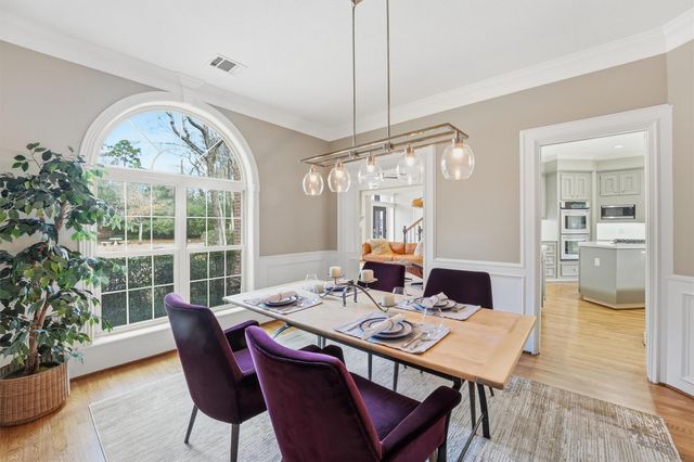 46 Eagle Terrace, The Woodlands, TX 77381