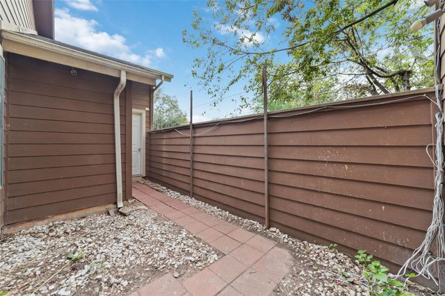 12606 Wellington Park Drive, Houston, TX 77072