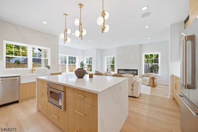 445 Birch Pl, Westfield Town, NJ 07090