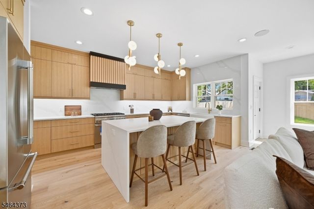 445 Birch Pl, Westfield Town, NJ 07090
