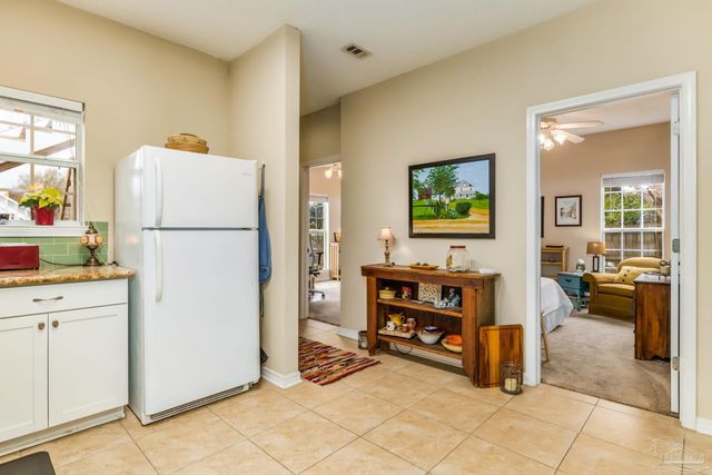 7101 Joy St E-1, Pensacola, FL 32514