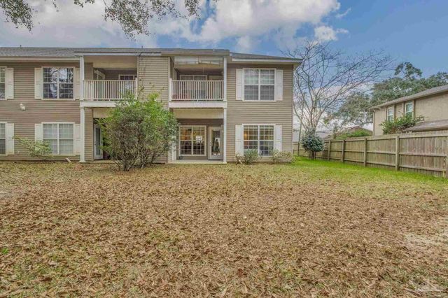 7101 Joy St E-1, Pensacola, FL 32514