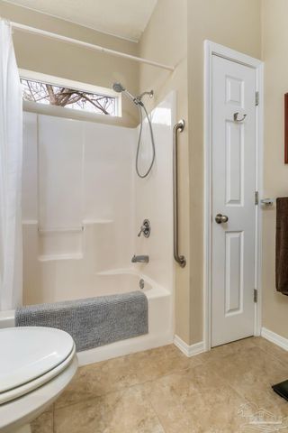 7101 Joy St E-1, Pensacola, FL 32514