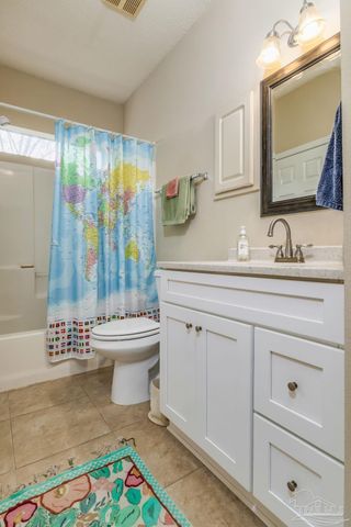 7101 Joy St E-1, Pensacola, FL 32514