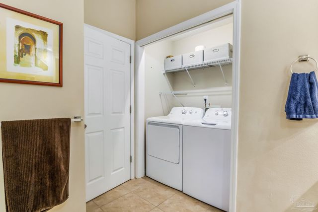 7101 Joy St E-1, Pensacola, FL 32514