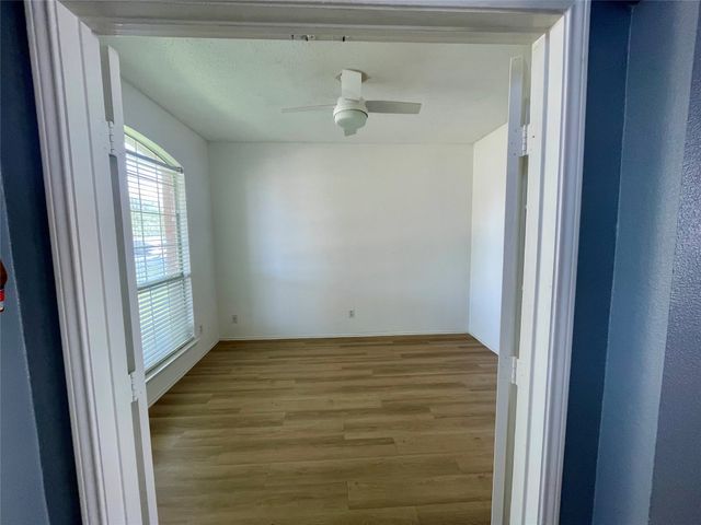 7520 Sunburst Trail, Denton, TX 76210