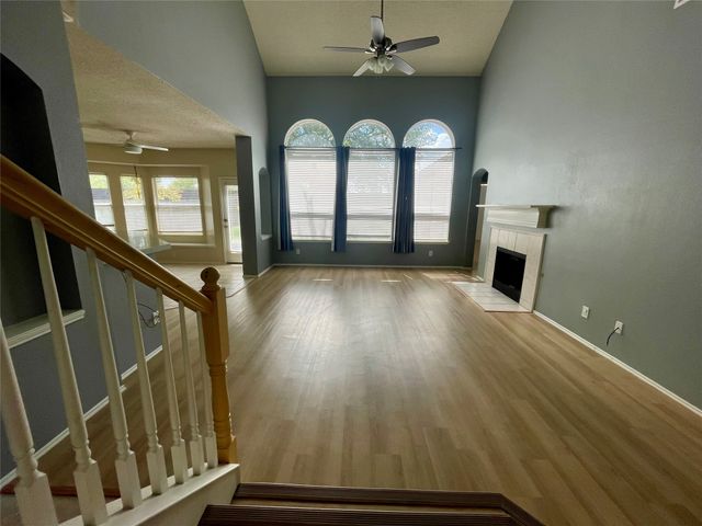 7520 Sunburst Trail, Denton, TX 76210