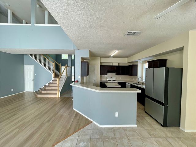 7520 Sunburst Trail, Denton, TX 76210