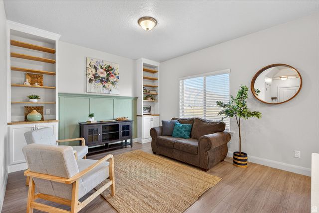 812 N OLD FORT DR, Spanish Fork, UT 84660