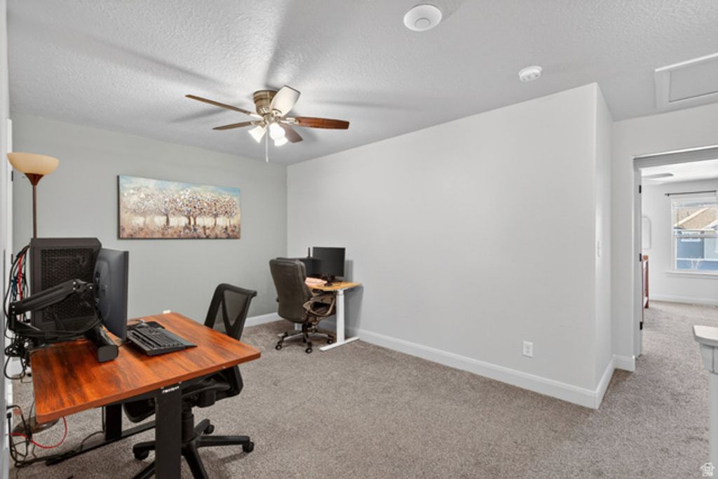 Image 21 of property listing at 812 N OLD FORT DR, Spanish Fork, UT 84660