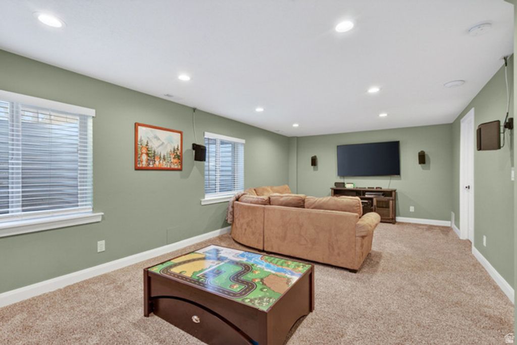 Image 35 of property listing at 812 N OLD FORT DR, Spanish Fork, UT 84660