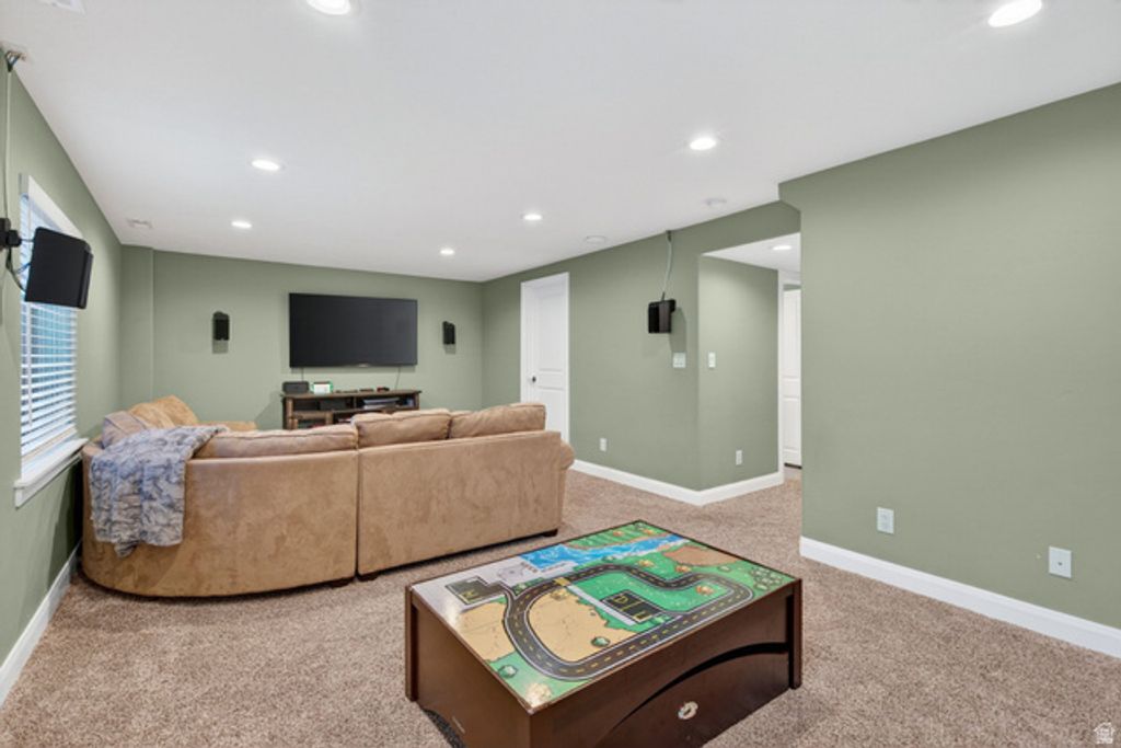 Image 36 of property listing at 812 N OLD FORT DR, Spanish Fork, UT 84660