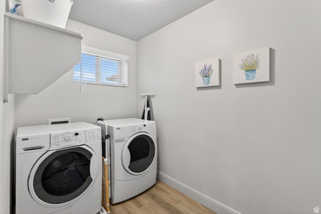 Image 40 of property listing at 812 N OLD FORT DR, Spanish Fork, UT 84660