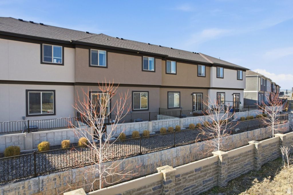 Image 47 of property listing at 812 N OLD FORT DR, Spanish Fork, UT 84660