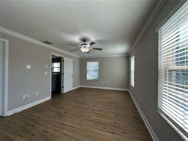 1389 WHITE FOX RUN, Lutz, FL 33549
