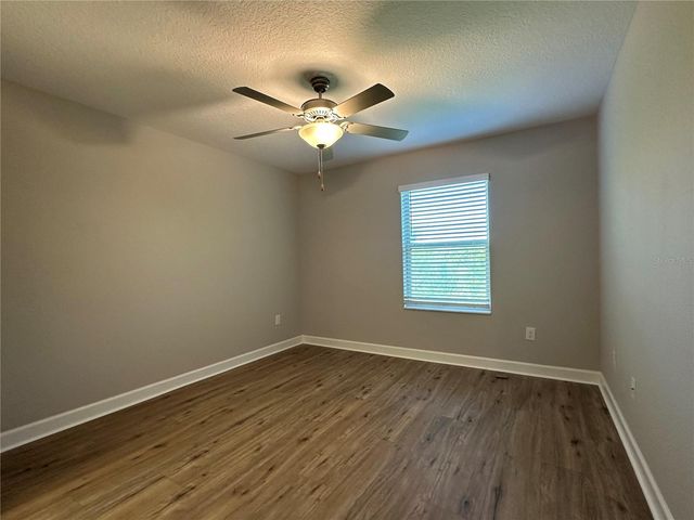 1389 WHITE FOX RUN, Lutz, FL 33549