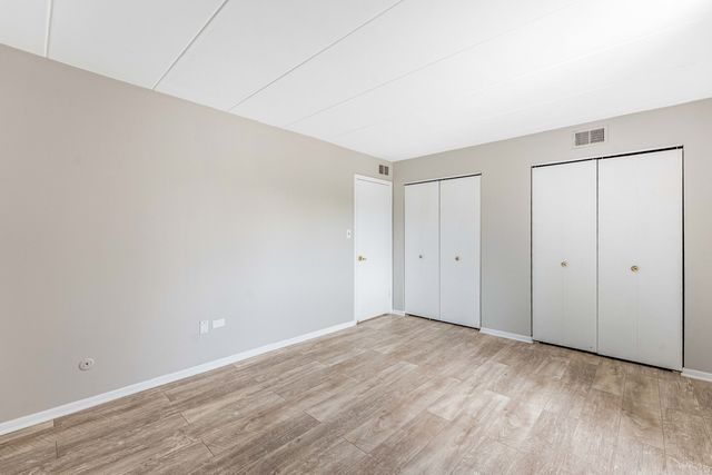 9130 W 140th Street 2NE, Orland Park, IL 60462