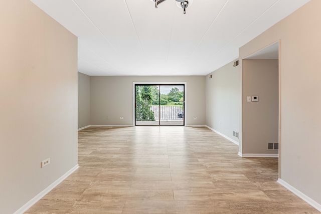 9130 W 140th Street 2NE, Orland Park, IL 60462