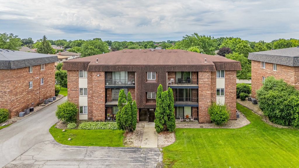 9130 W 140th Street 2NE, Orland Park, IL 60462