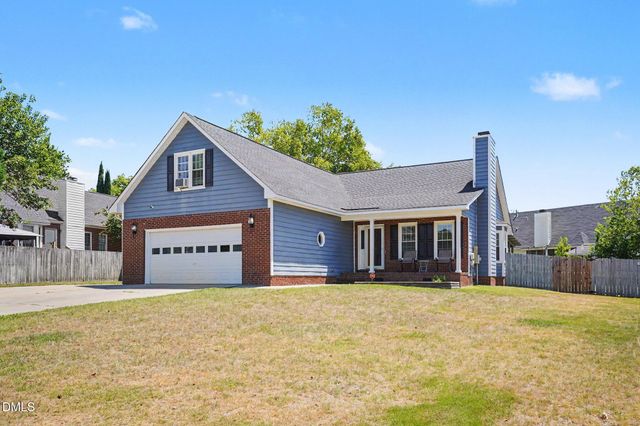 2805 Franzia Drive, Fayetteville, NC 28306