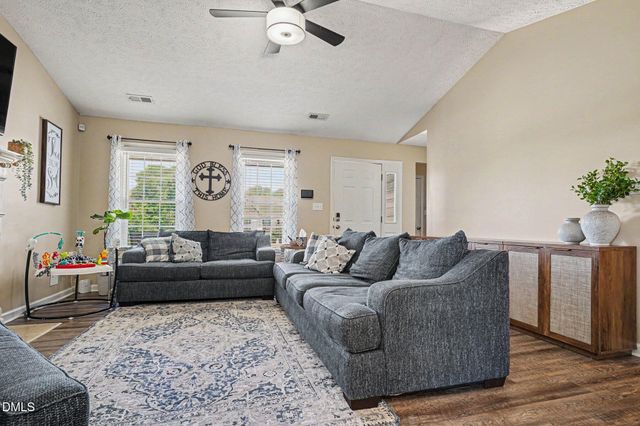2805 Franzia Drive, Fayetteville, NC 28306