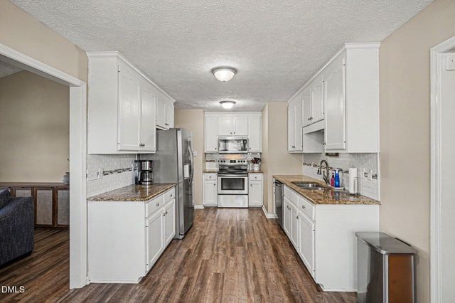 2805 Franzia Drive, Fayetteville, NC 28306