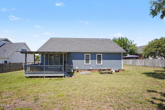2805 Franzia Drive, Fayetteville, NC 28306