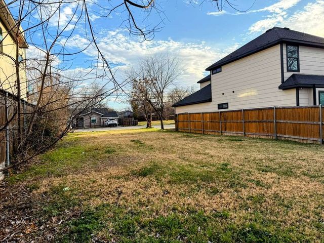 2023 Dennison Street, Dallas, TX 75212