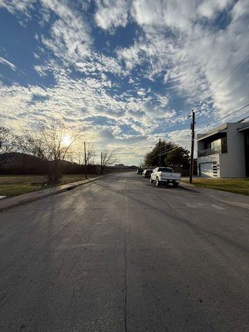 2023 Dennison Street, Dallas, TX 75212