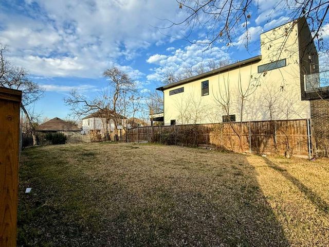 2023 Dennison Street, Dallas, TX 75212