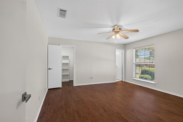 2146 Robin Road, Lewisville, TX 75077