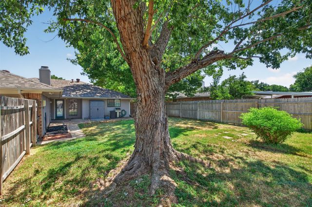 2146 Robin Road, Lewisville, TX 75077