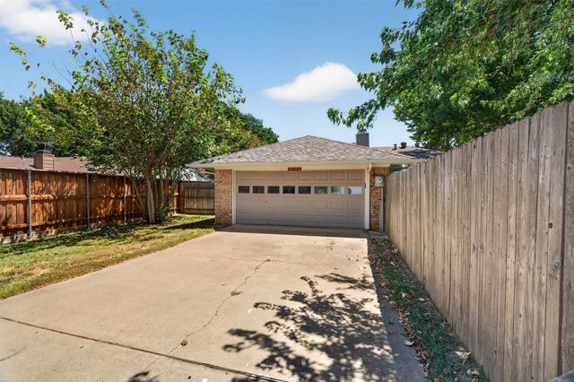 2146 Robin Road, Lewisville, TX 75077