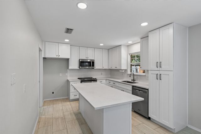 2146 Robin Road, Lewisville, TX 75077