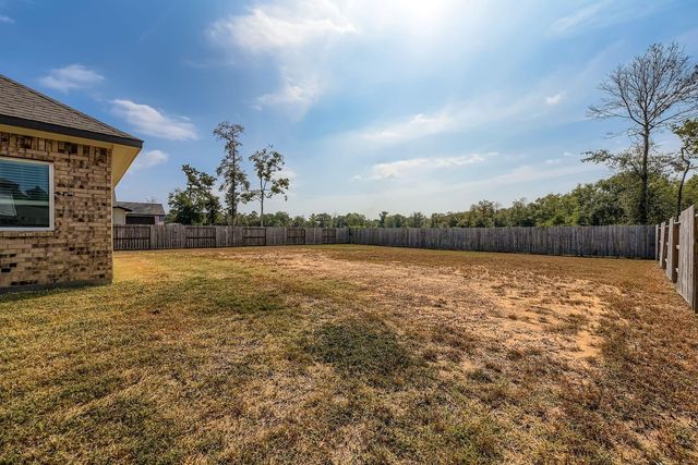 12243 N Chestnut Hills Drive, Conroe, TX 77303