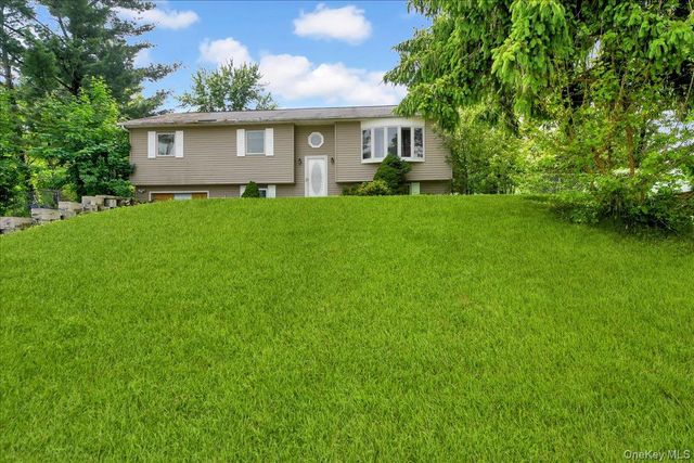 5 Rowell Lane, Wappingers Falls, NY 12590
