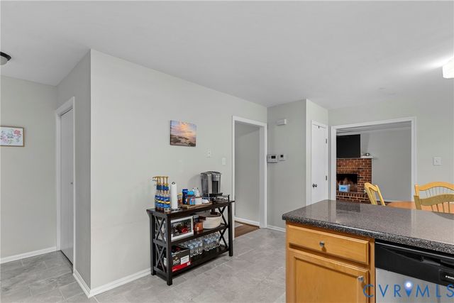 10112 Huntersdell Ln, North Chesterfield, VA 23235