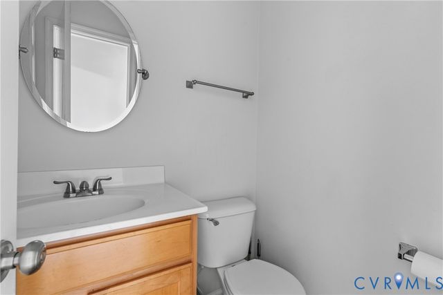 10112 Huntersdell Ln, North Chesterfield, VA 23235