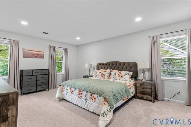 10112 Huntersdell Ln, North Chesterfield, VA 23235